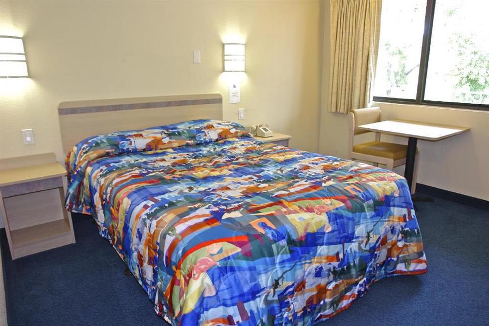 Motel 6-Janesville, WI Rom bilde