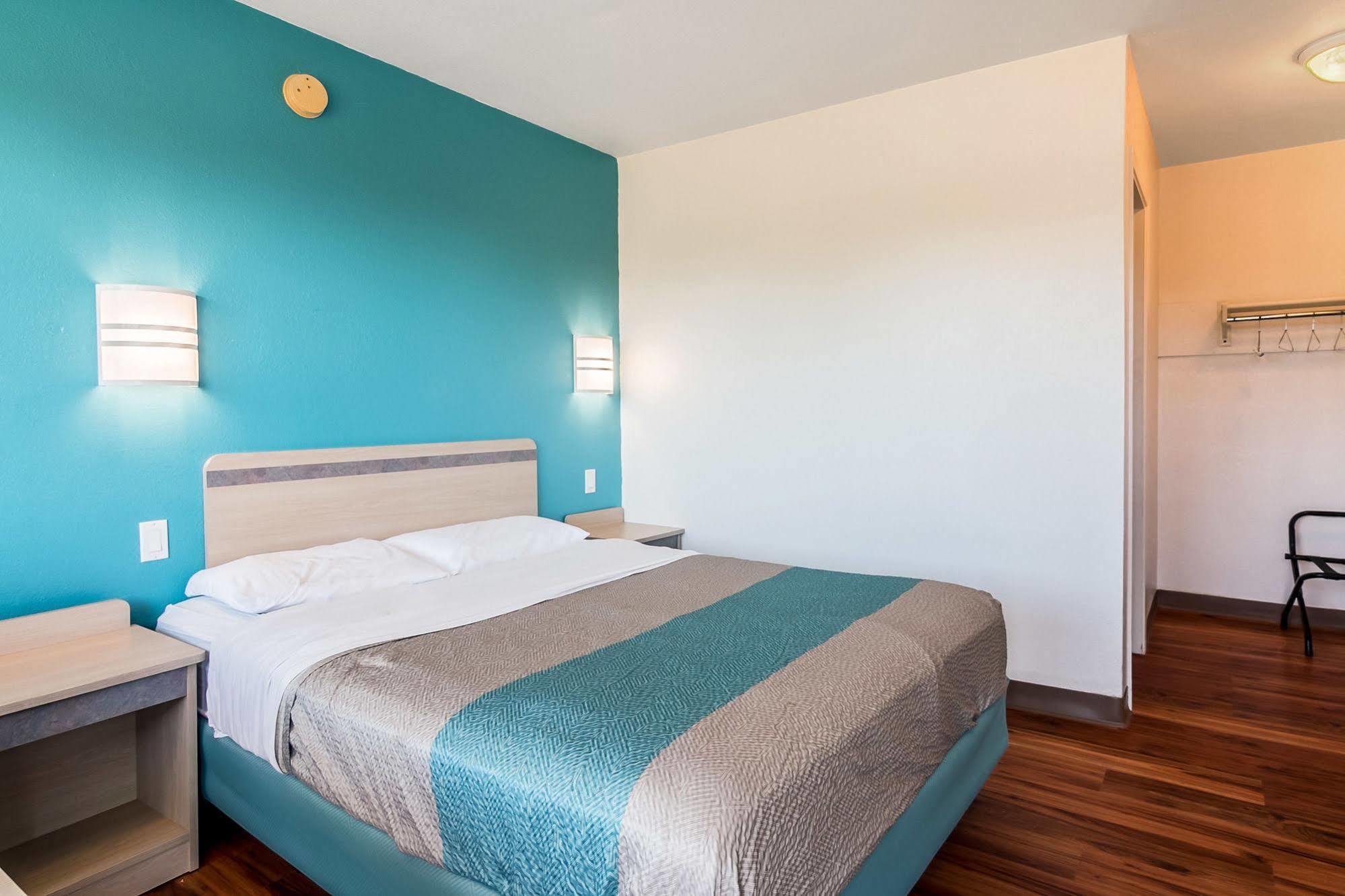 Motel 6-Janesville, WI Eksteriør bilde