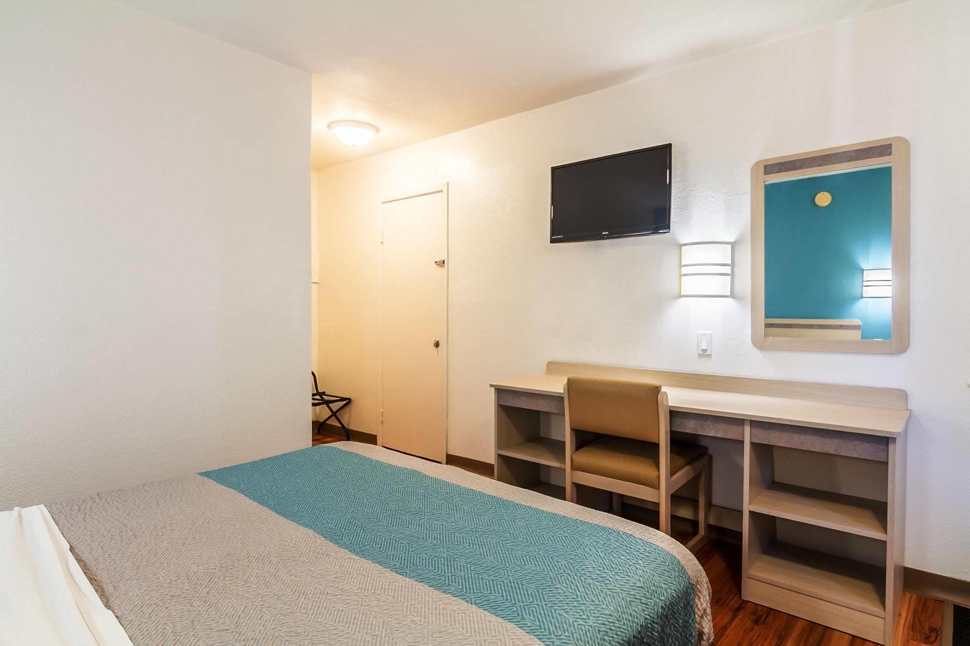 Motel 6-Janesville, WI Eksteriør bilde
